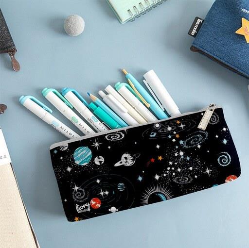 جامدادی مستر راد مدل کهکشانی طرح فضایی فانتزی کد fiory 1955